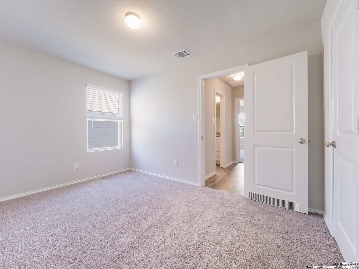 13726 Submarine Cove , San Antonio, TX, 78223 | 1728445 | Realty Texas LLC
