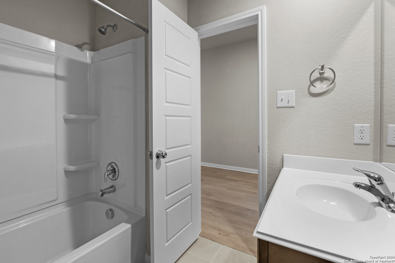 8424 Aloe Vera Trace , San Antonio, TX, 78222 | 1732134 | Realty Texas LLC