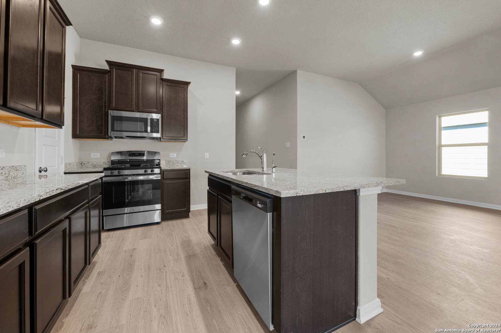 8424 Aloe Vera Trace , San Antonio, TX, 78222 | 1732134 | Realty Texas LLC