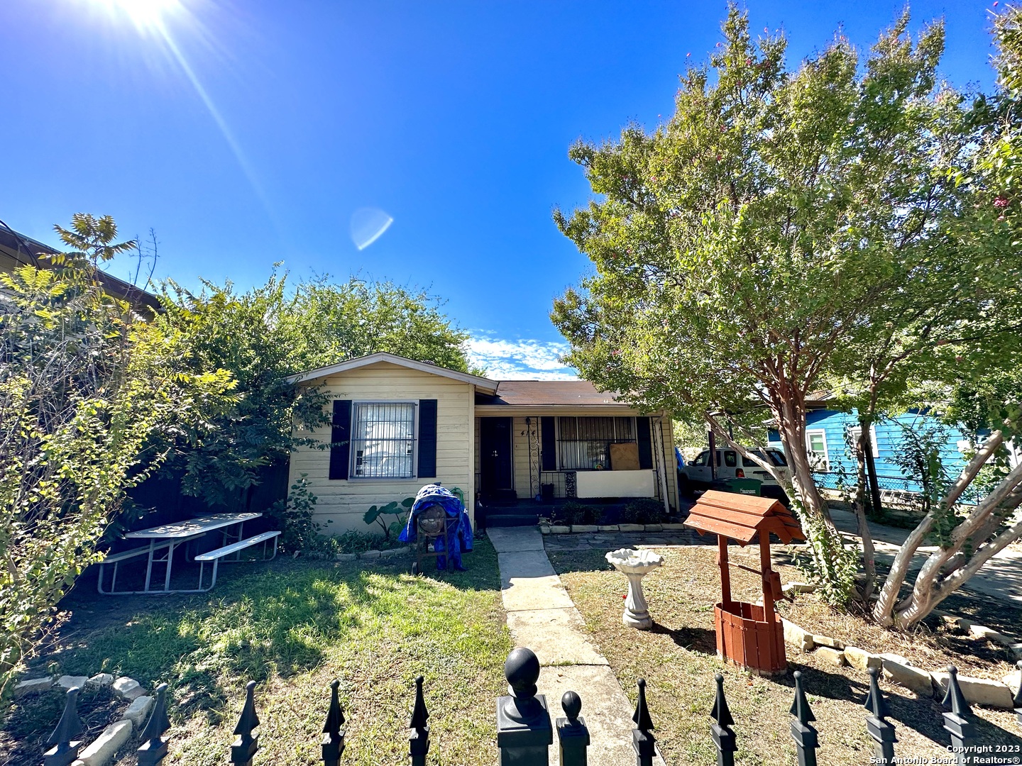 414 W Academy St , San Antonio, TX, 78226 | 1732003 | Realty Texas LLC