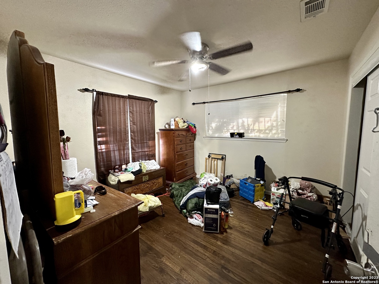 414 W Academy St , San Antonio, TX, 78226 | 1732003 | Realty Texas LLC