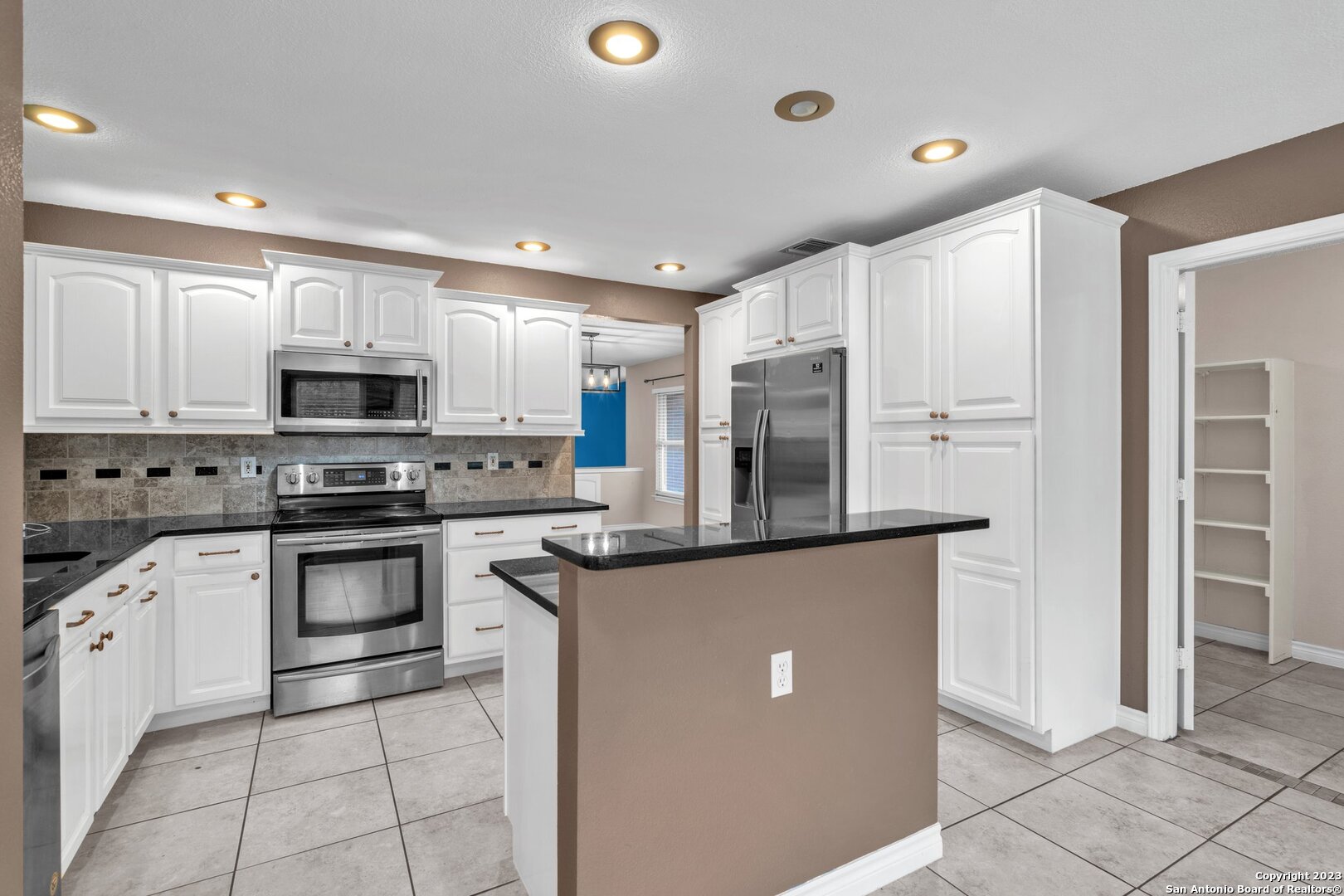 2230 Creekside Bend,San Antonio, TX 78259