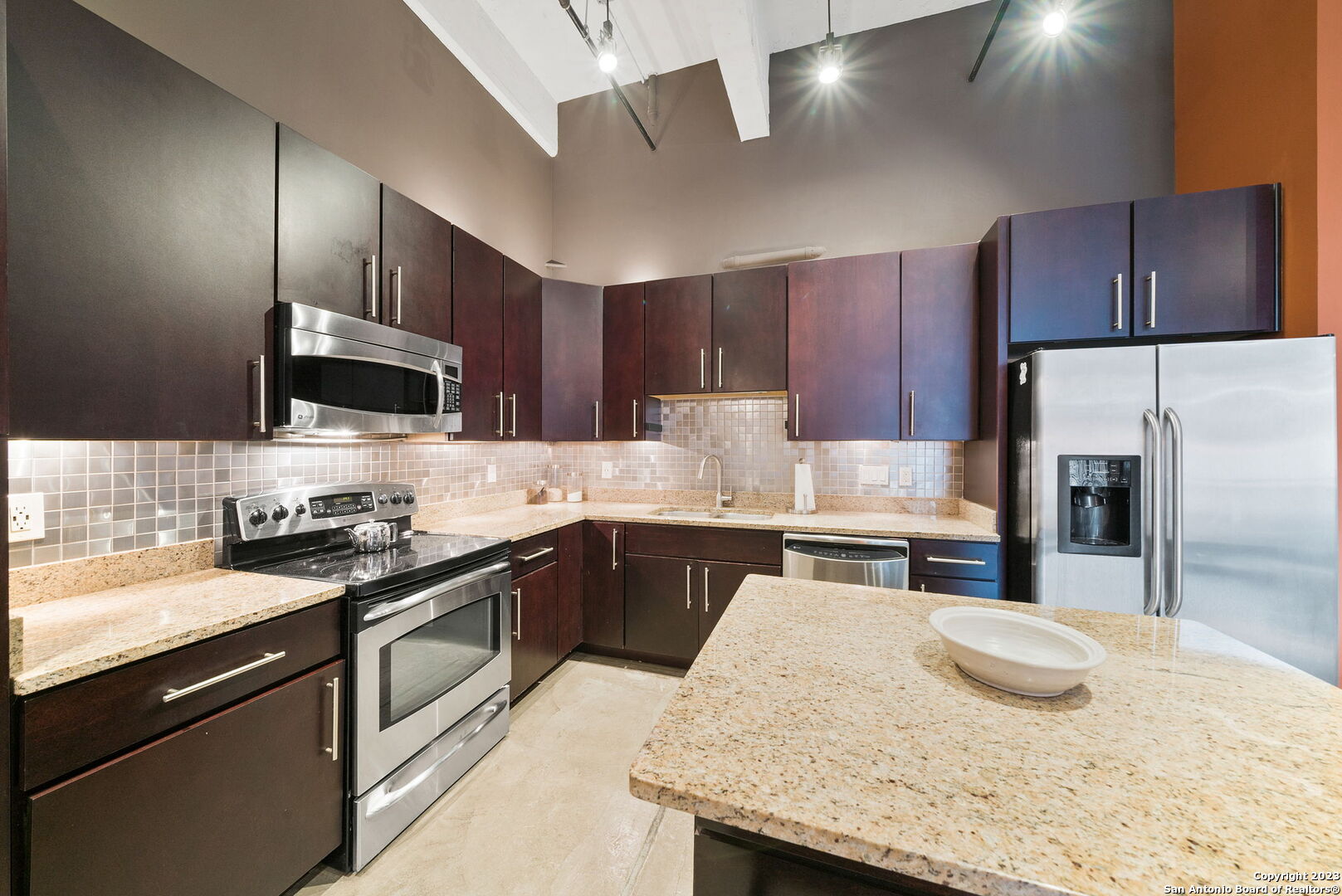 831 S Flores St 2106,San Antonio, TX 78204