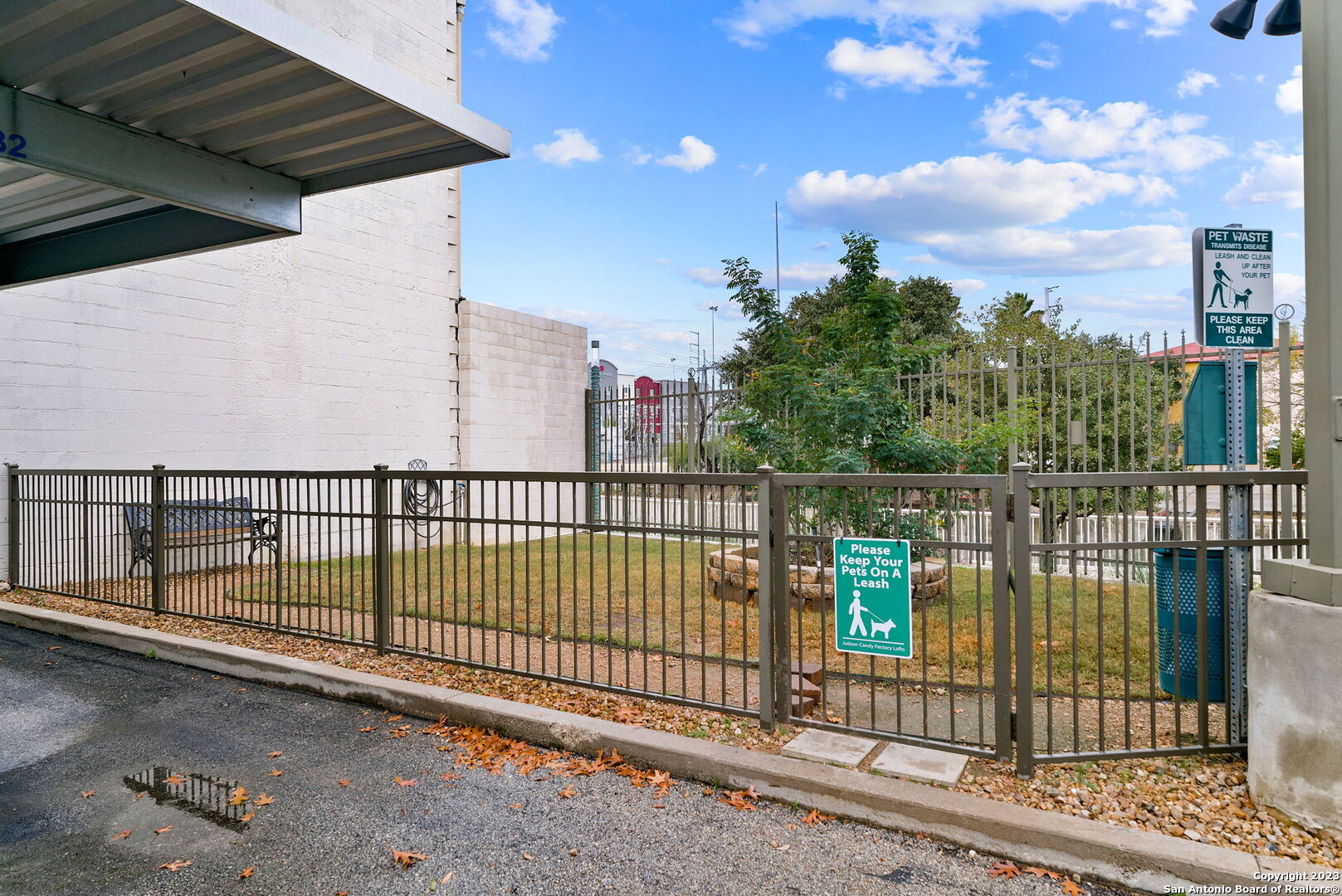 831 S Flores St 2106,San Antonio, TX 78204