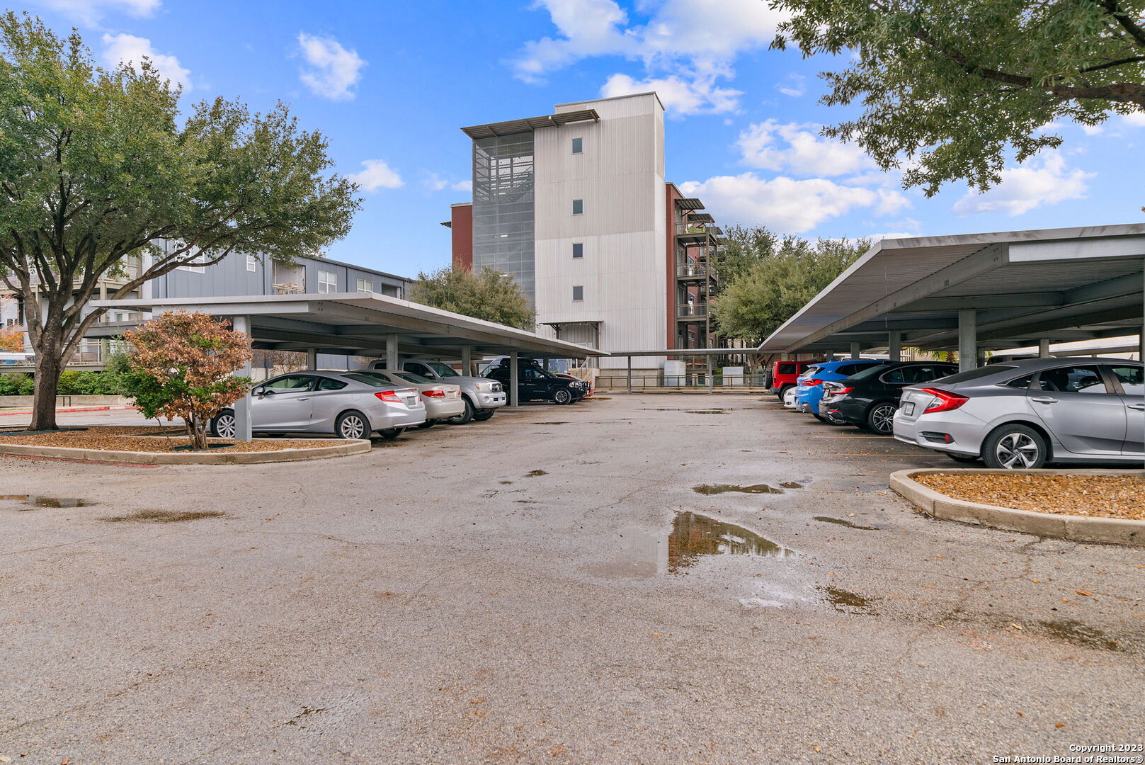 831 S Flores St 2106,San Antonio, TX 78204