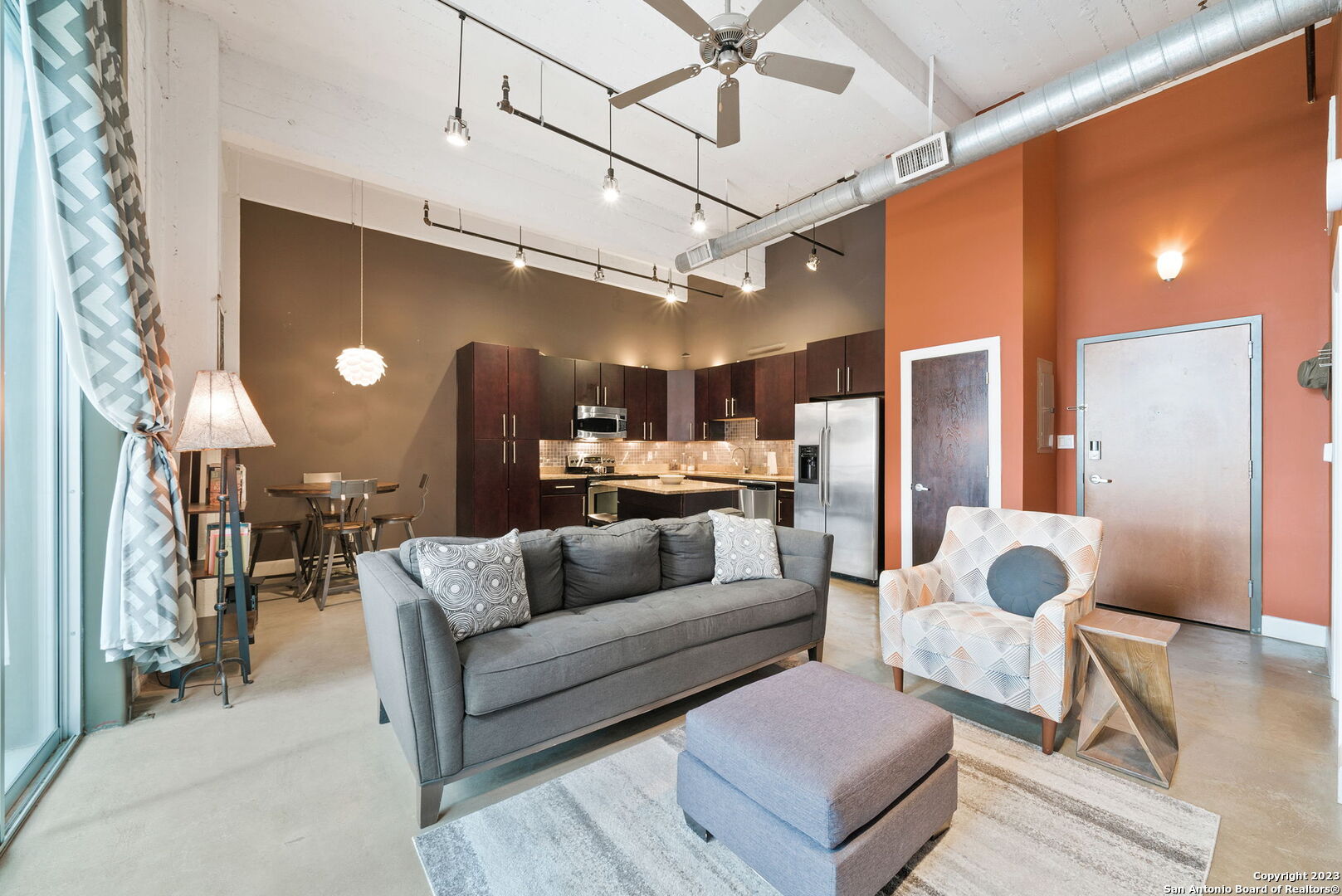 831 S Flores St 2106,San Antonio, TX 78204