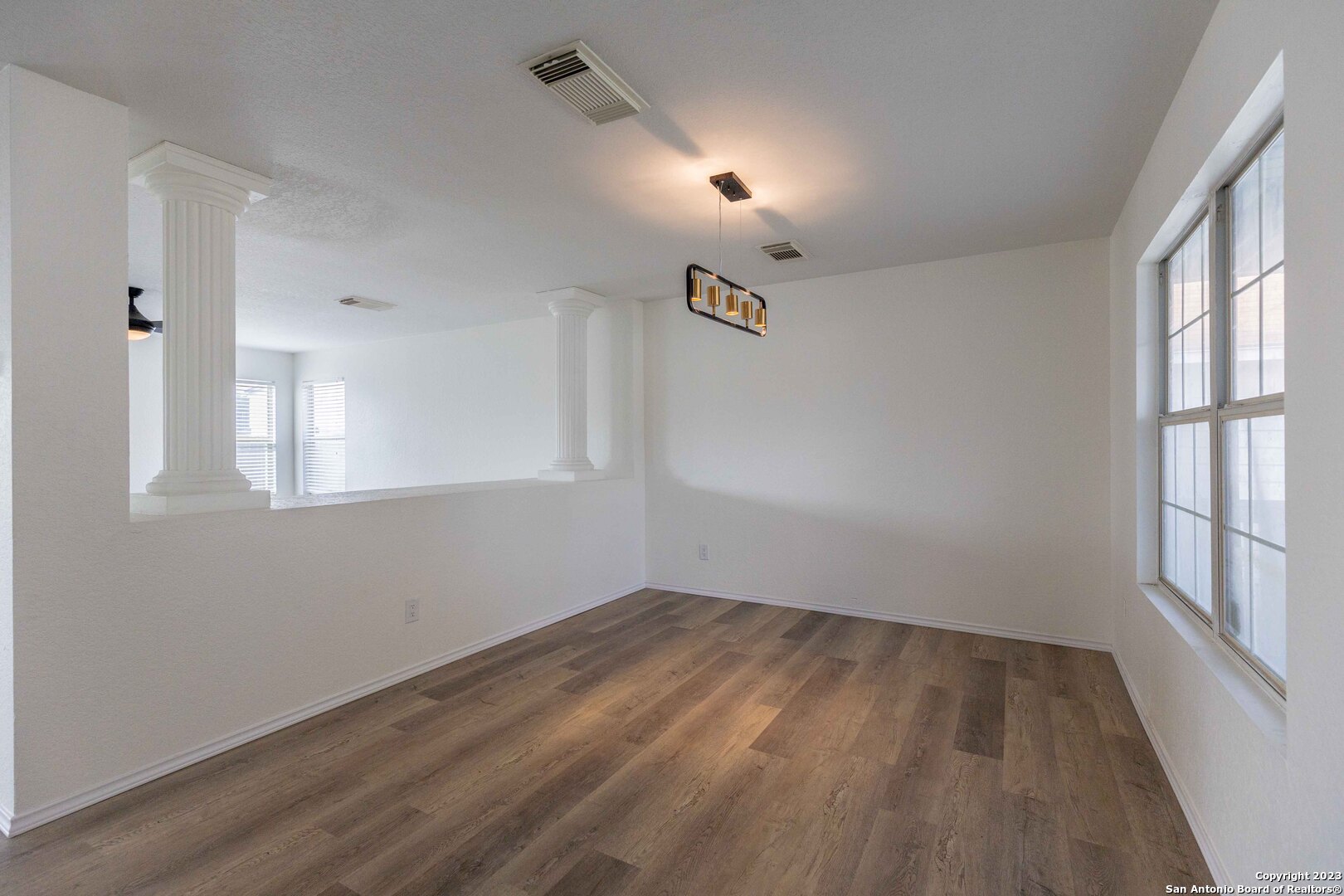 1611 Sunbend Falls , San Antonio, TX, 78224 | 1740653 | Realty Texas LLC