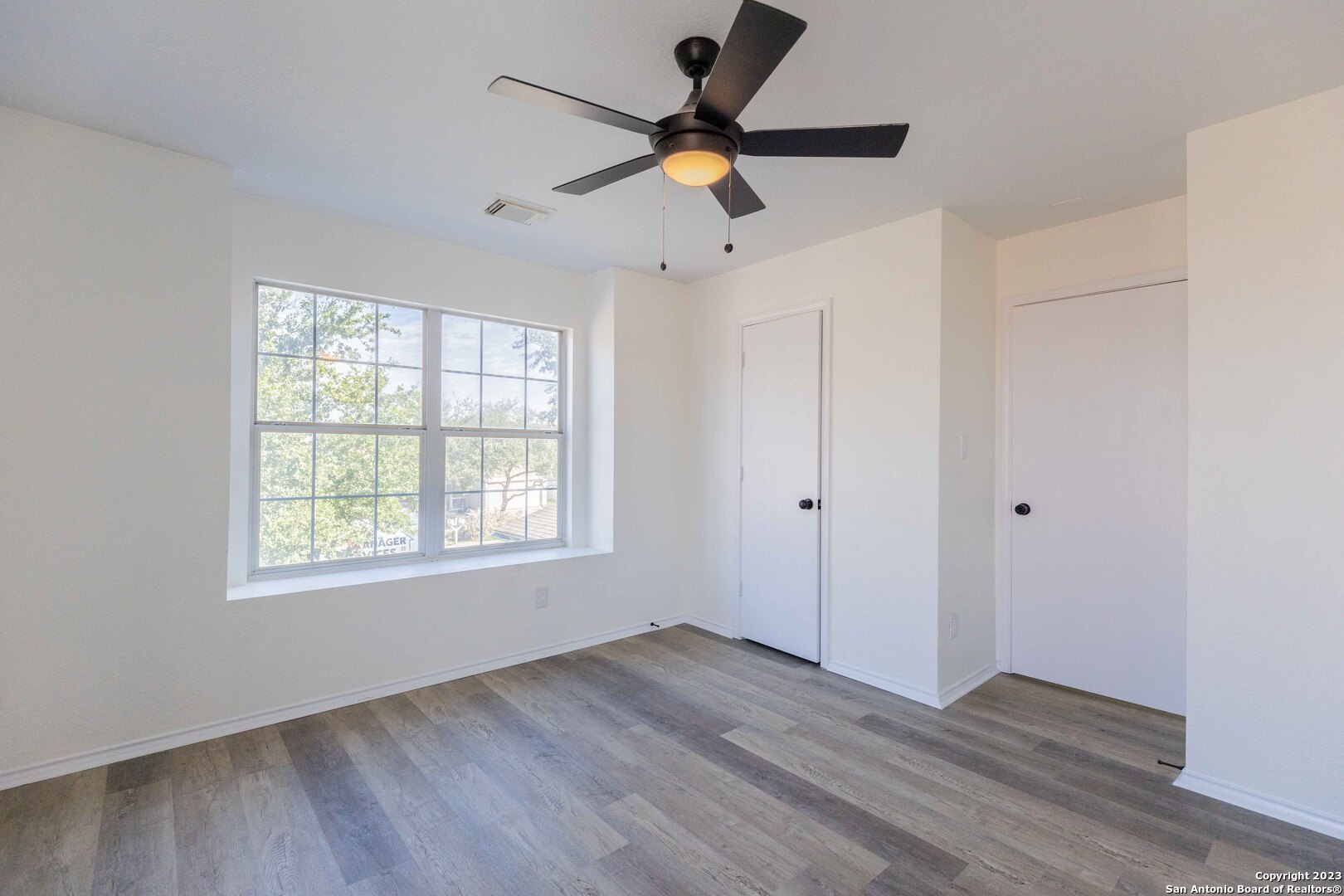 1611 Sunbend Falls , San Antonio, TX, 78224 | 1740653 | Realty Texas LLC