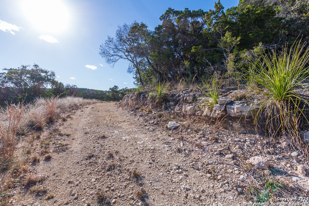 000 Tbd Hilltop Loop , Lakehills, TX, 78063 | 1750015 | Realty Texas LLC