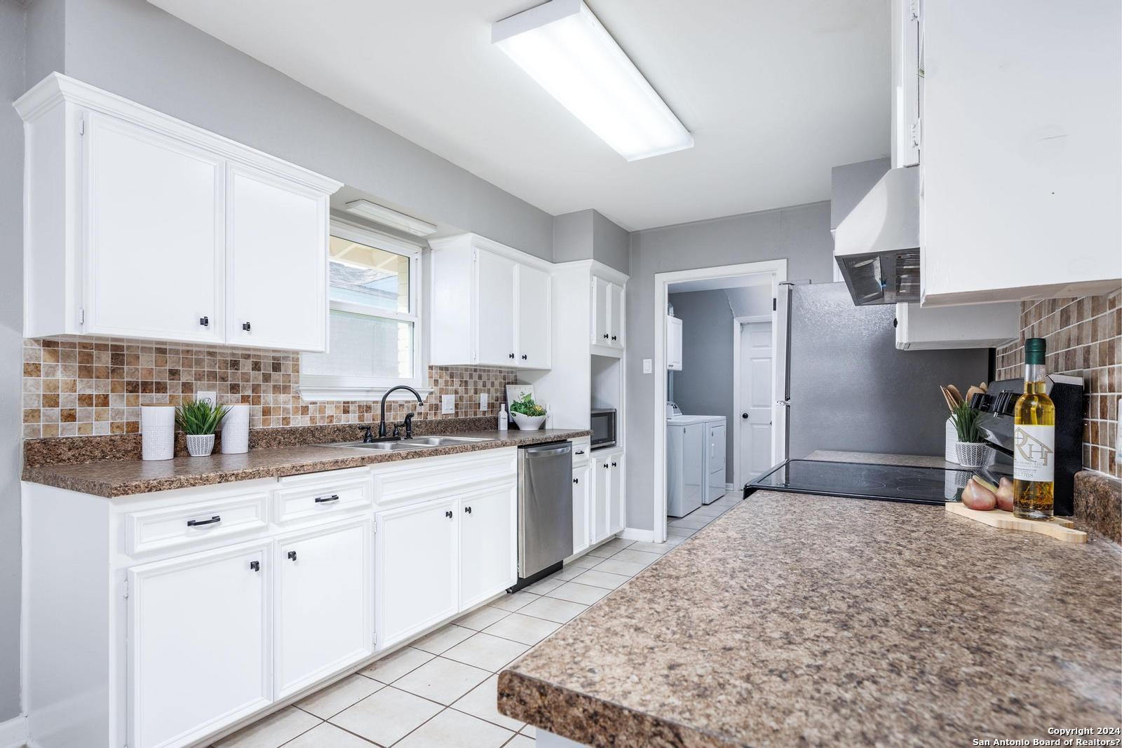 426 E Byrd Blvd , Universal City, TX, 78148-4509 | 1750207 | Realty Texas LLC
