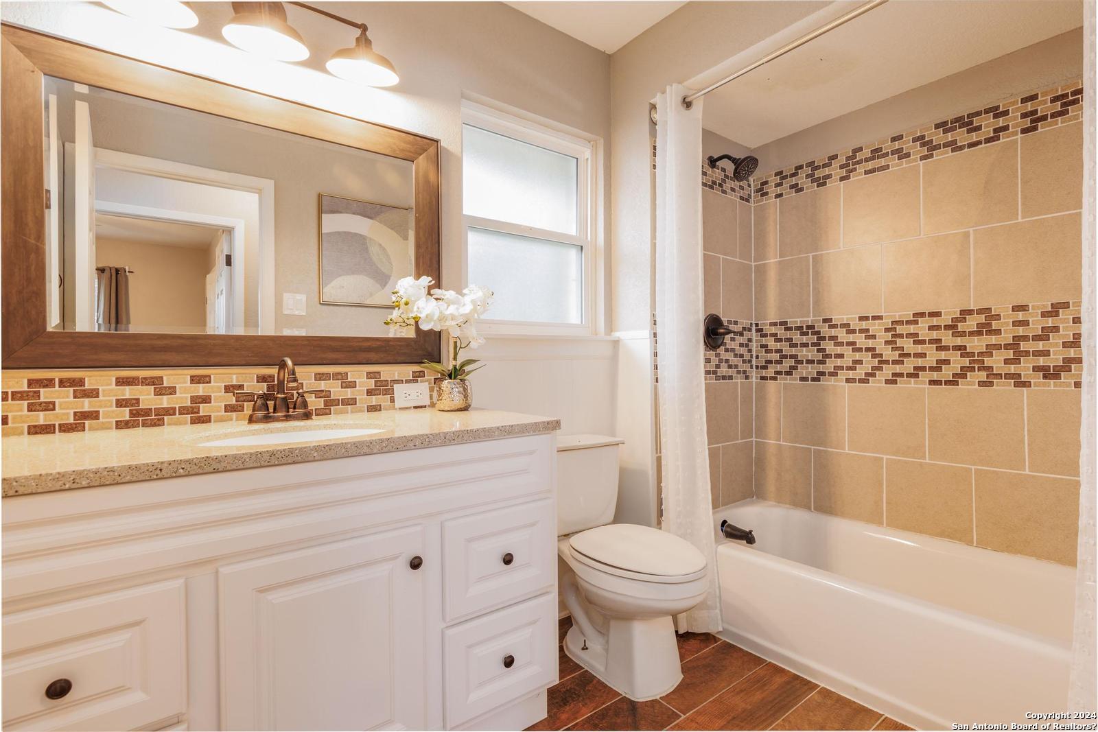 426 E Byrd Blvd , Universal City, TX, 78148-4509 | 1750207 | Realty Texas LLC