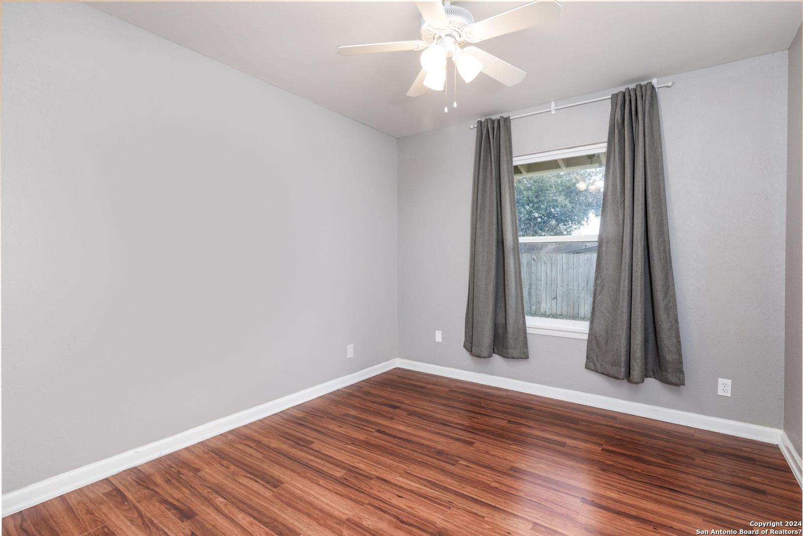 426 E Byrd Blvd , Universal City, TX, 78148-4509 | 1750207 | Realty Texas LLC