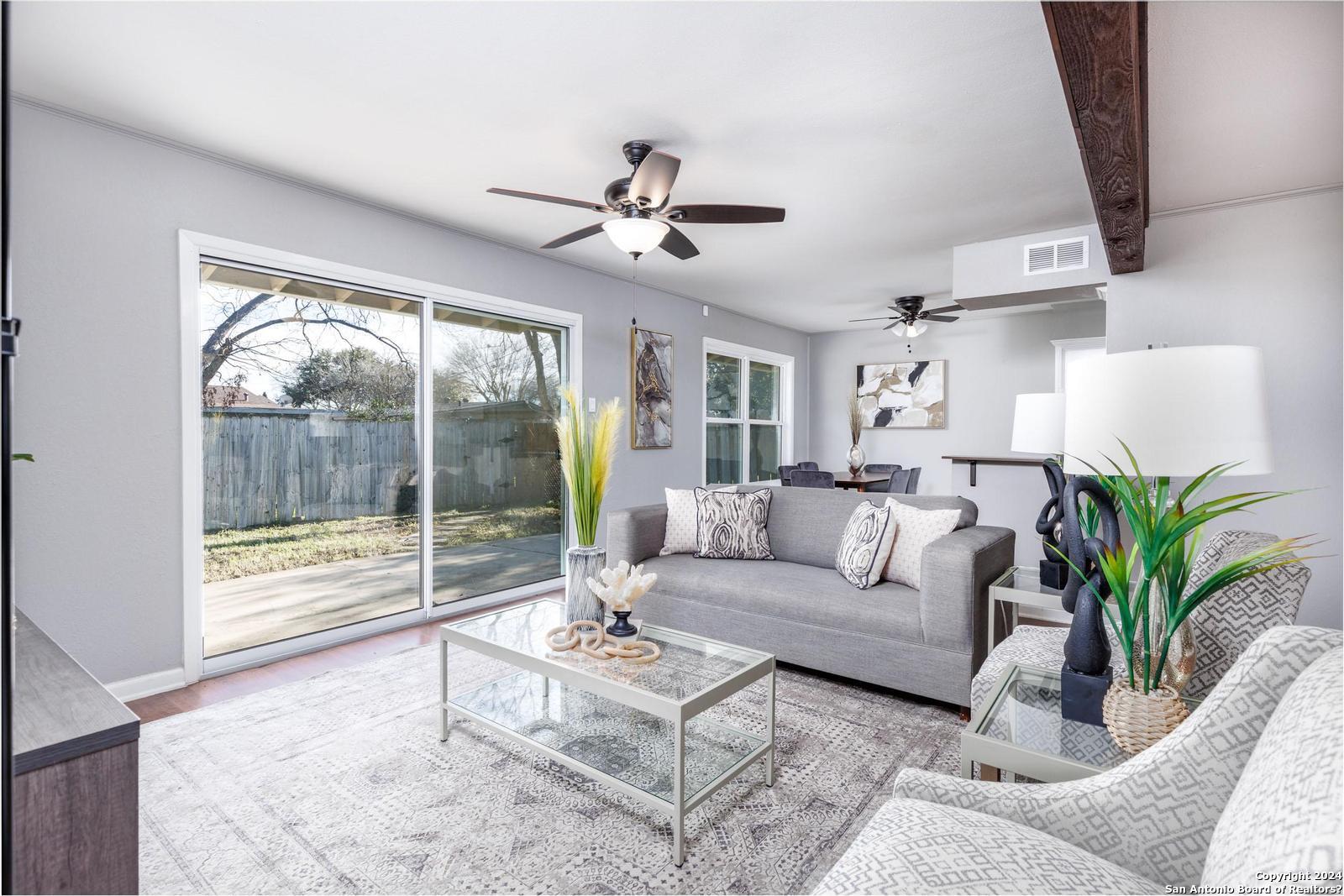 426 E Byrd Blvd , Universal City, TX, 78148-4509 | 1750207 | Realty Texas LLC