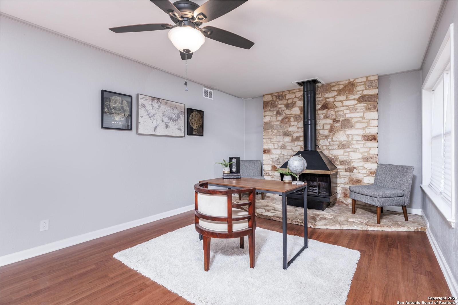 426 E Byrd Blvd , Universal City, TX, 78148-4509 | 1750207 | Realty Texas LLC