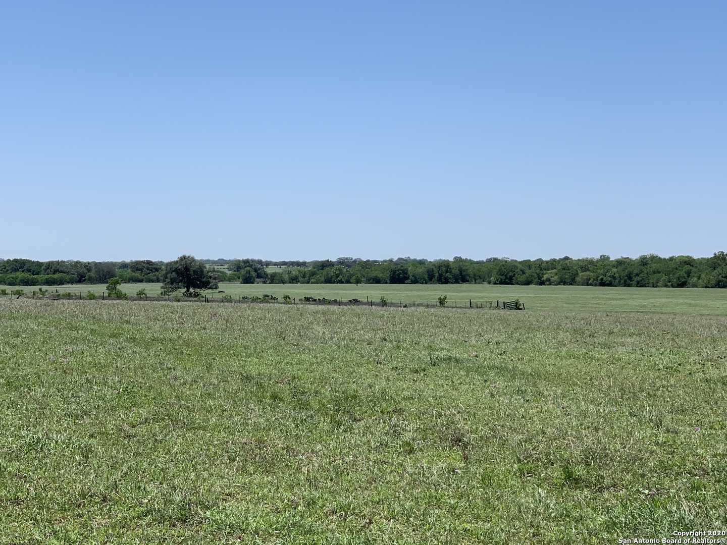 6306 Cr 405 , Floresville, TX, 78114 | 1750285 | Realty Texas LLC