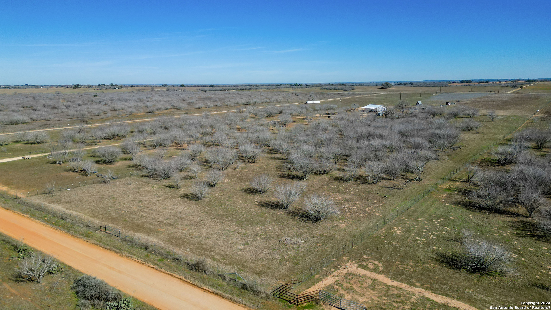 6306 Cr 405 , Floresville, TX, 78114 | 1750285 | Realty Texas LLC