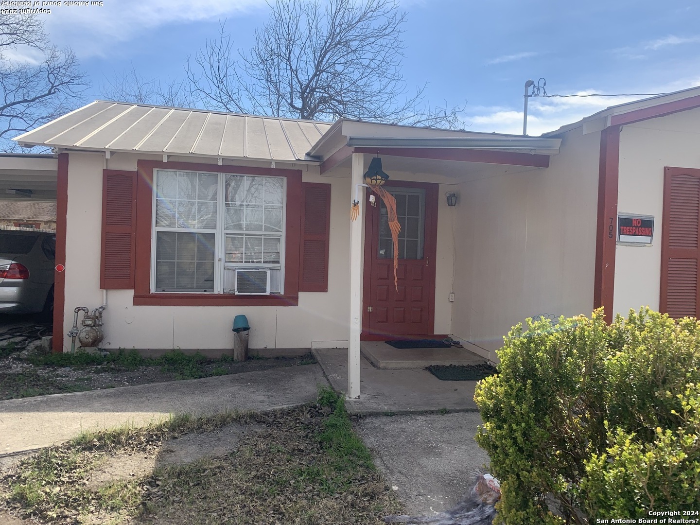 705 Reyes Alley , Uvalde, TX, 78801 | 1750985 | Realty Texas LLC