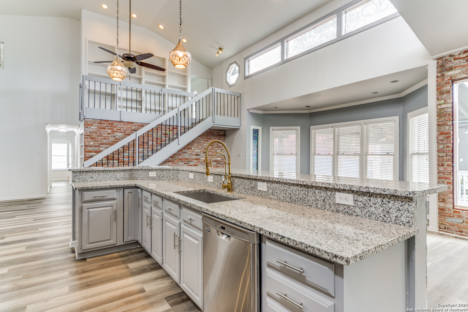 306 Windcrest Dr , Windcrest, TX, 78239 | 1750460 | Realty Texas LLC