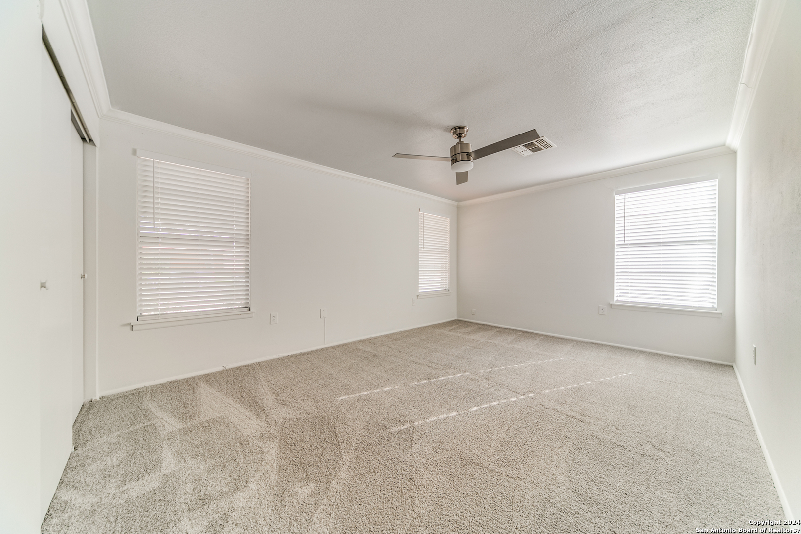 306 Windcrest Dr , Windcrest, TX, 78239 | 1750460 | Realty Texas LLC