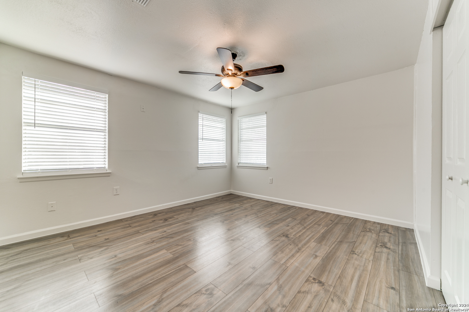 306 Windcrest Dr , Windcrest, TX, 78239 | 1750460 | Realty Texas LLC