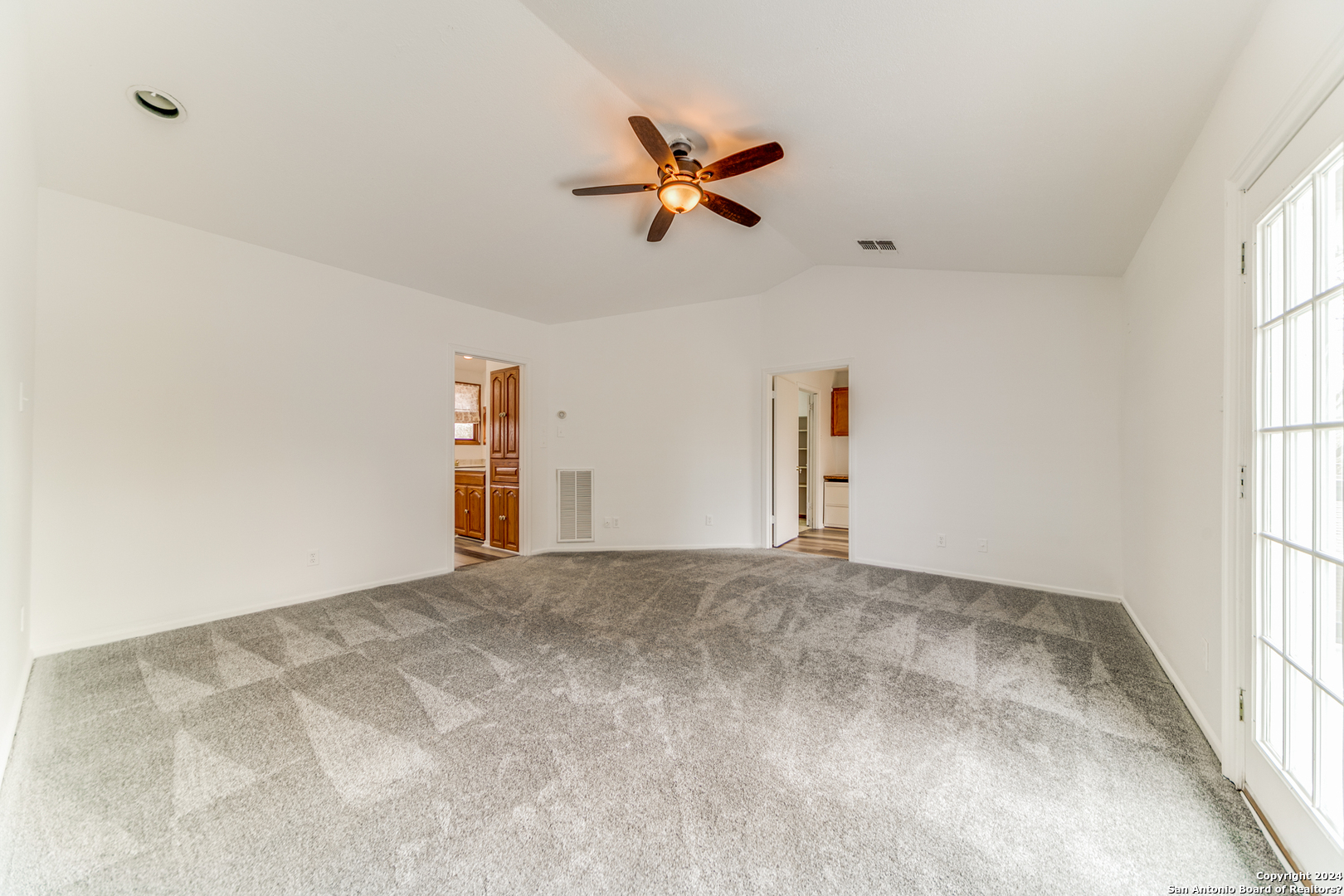 306 Windcrest Dr , Windcrest, TX, 78239 | 1750460 | Realty Texas LLC