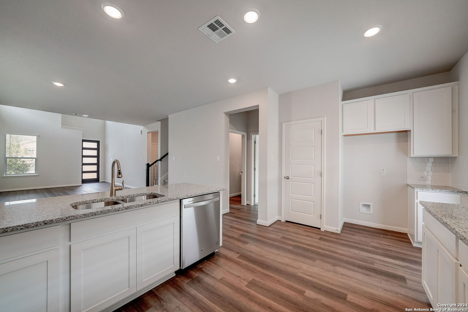 5710 Elsa Cove , San Antonio, TX, 78253 | 1751525 | Realty Texas LLC