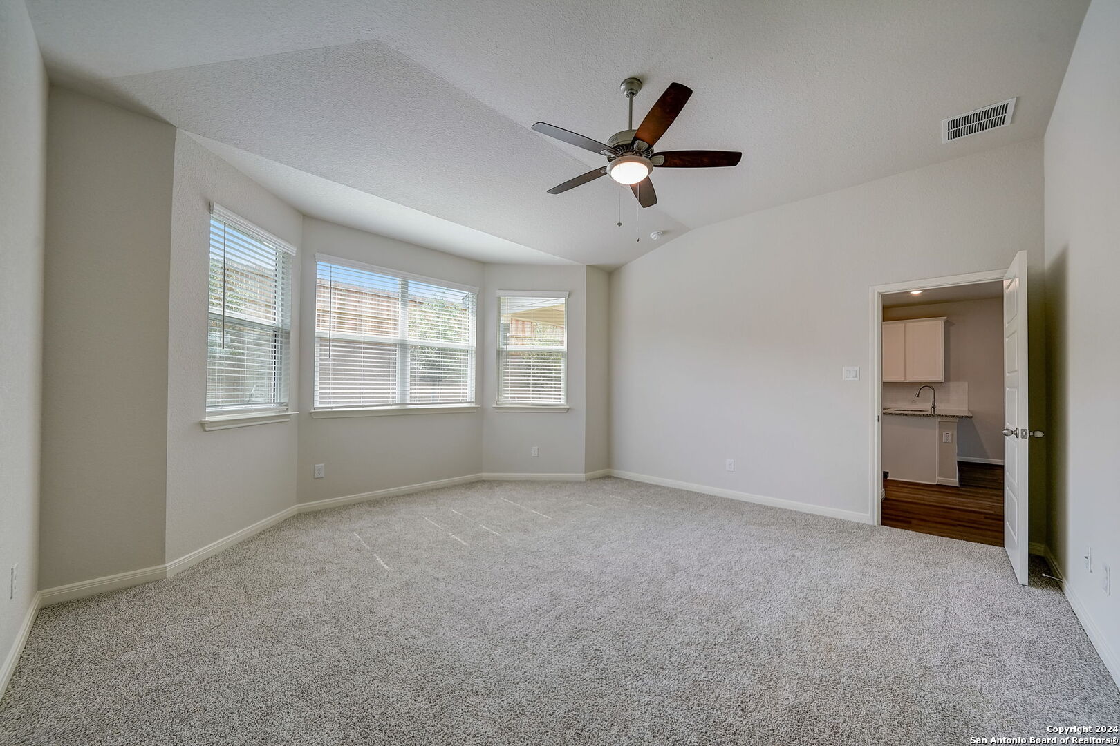 5710 Elsa Cove , San Antonio, TX, 78253 | 1751525 | Realty Texas LLC