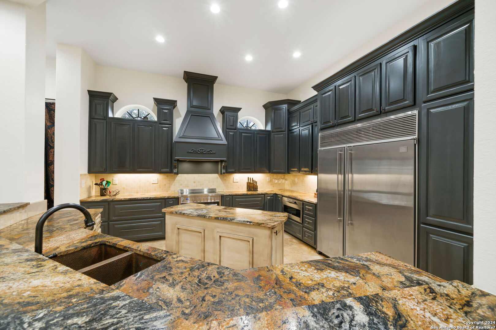 105 N Micah Andrews , Blanco, TX, 78606 | 1734043 | Realty Texas LLC
