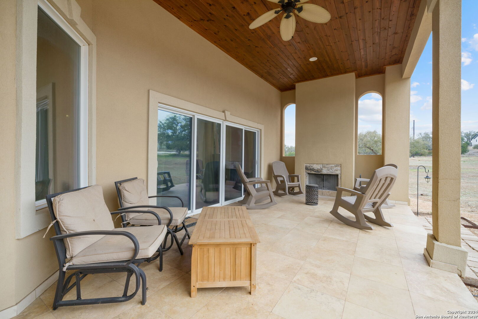 105 N Micah Andrews , Blanco, TX, 78606 | 1734043 | Realty Texas LLC