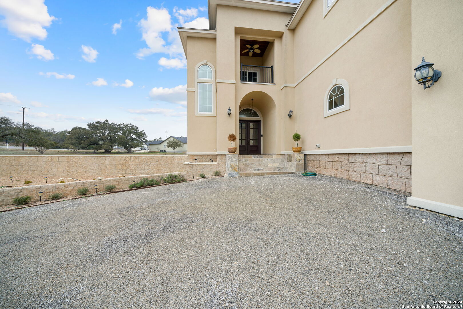 105 N Micah Andrews , Blanco, TX, 78606 | 1734043 | Realty Texas LLC