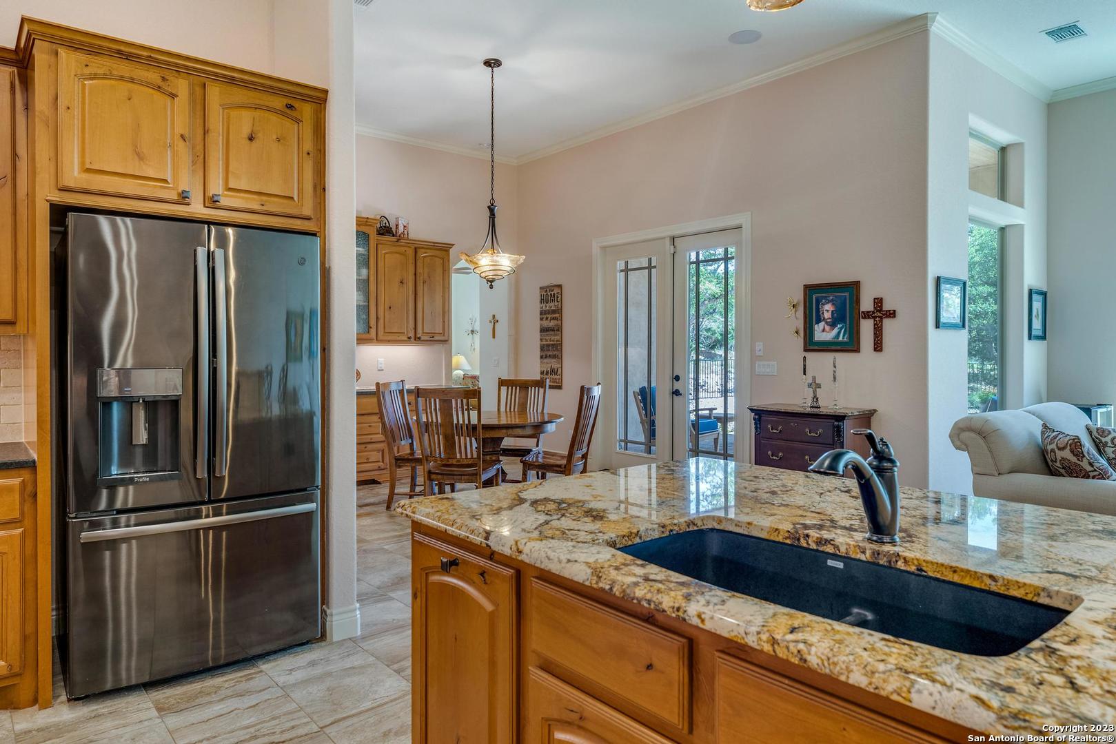 1064 Via Principale , New Braunfels, TX, 78132-2684 | 1751678 | Realty Texas LLC
