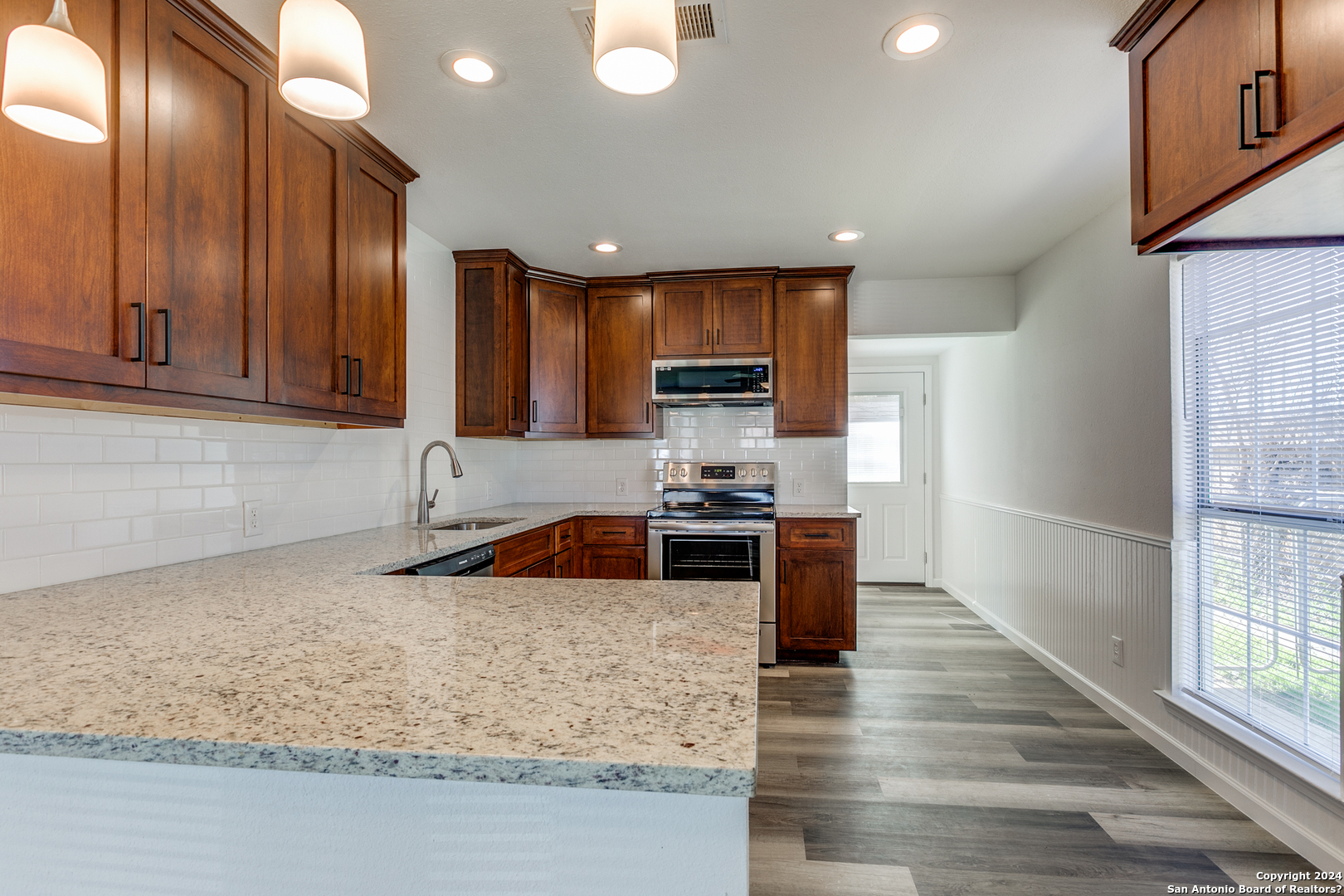 358 W Palfrey St , San Antonio, TX, 78223 | 1750417 | Realty Texas LLC