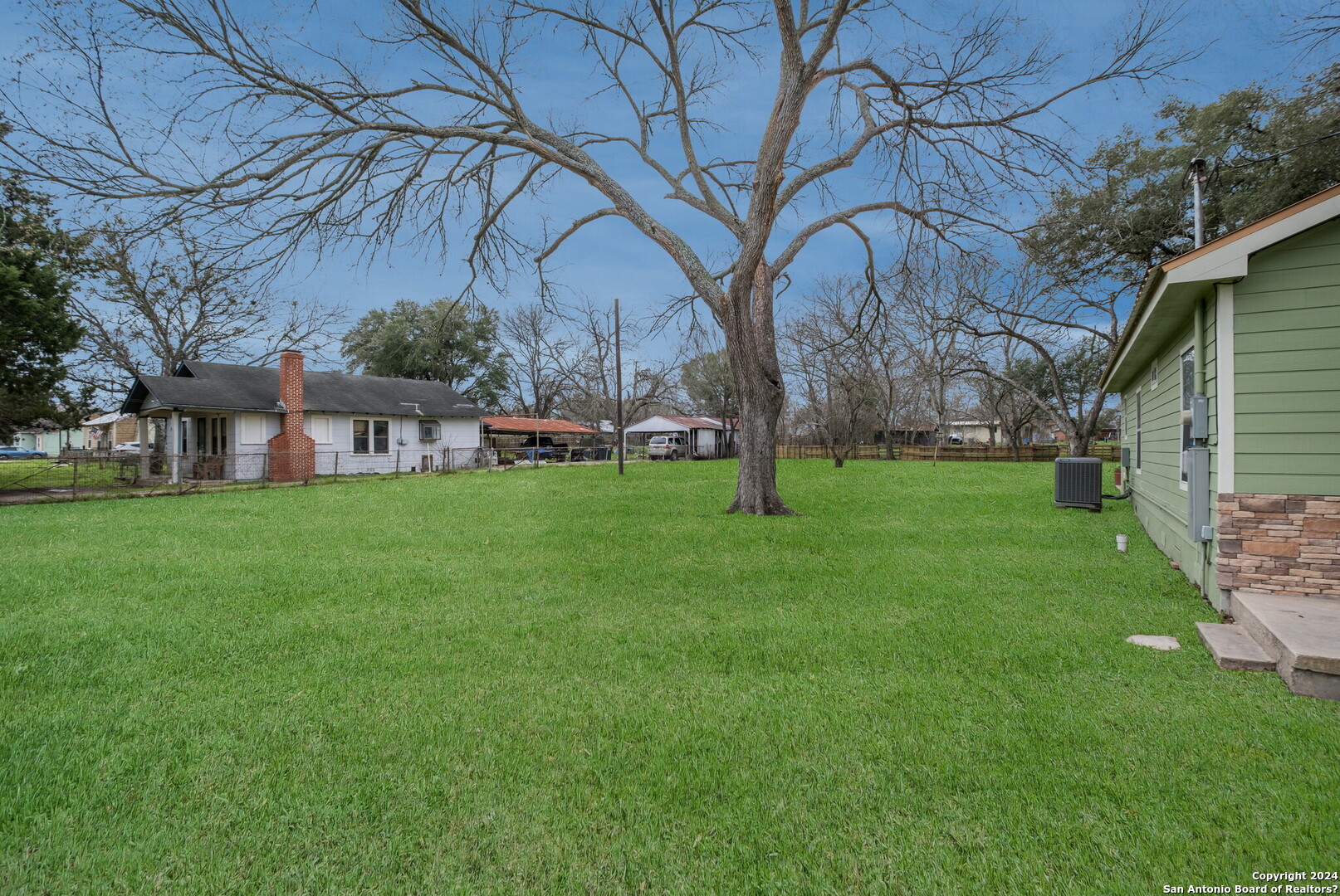 237 San Marcos Hwy , Luling, TX, 78648 | 1751493 | Realty Texas LLC