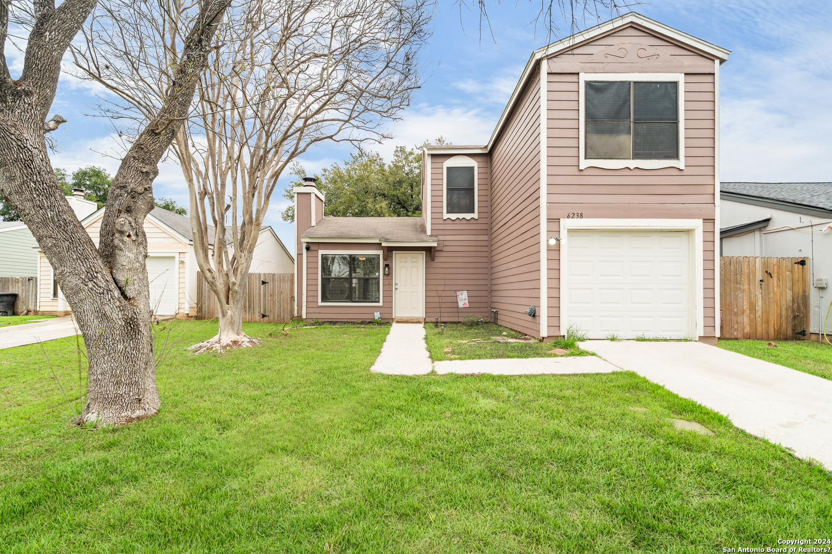 6238 Valley Pawn , San Antonio, TX, 78250-4874 | 1752304 | Realty Texas LLC