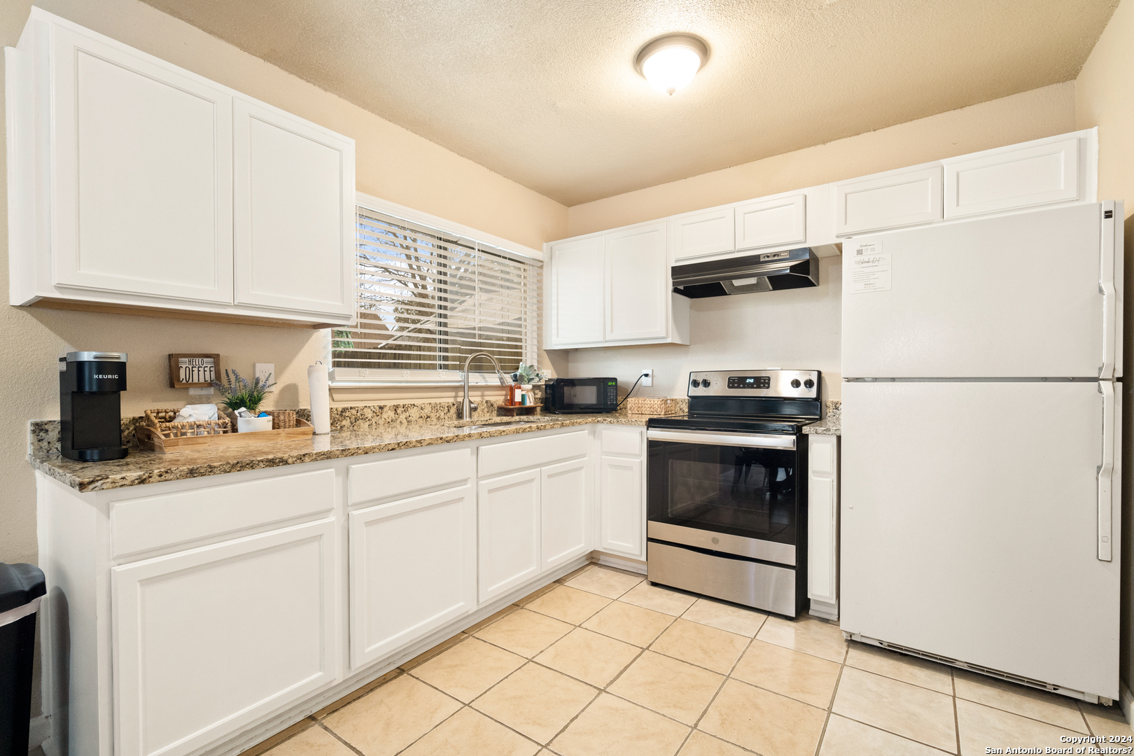 6238 Valley Pawn , San Antonio, TX, 78250-4874 | 1752304 | Realty Texas LLC