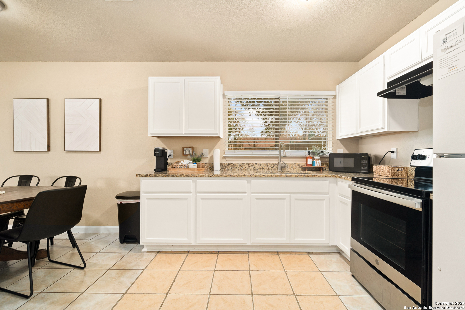 6238 Valley Pawn , San Antonio, TX, 78250-4874 | 1752304 | Realty Texas LLC