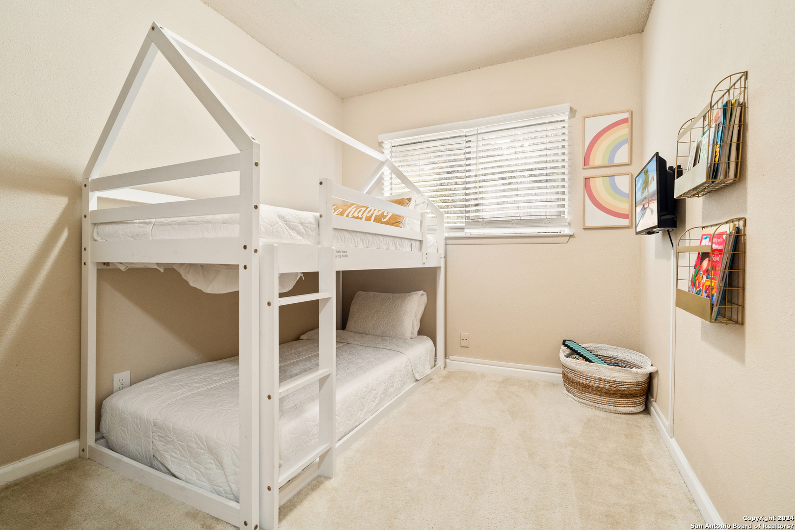 6238 Valley Pawn , San Antonio, TX, 78250-4874 | 1752304 | Realty Texas LLC