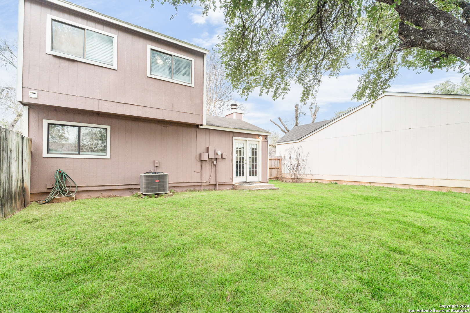 6238 Valley Pawn , San Antonio, TX, 78250-4874 | 1752304 | Realty Texas LLC