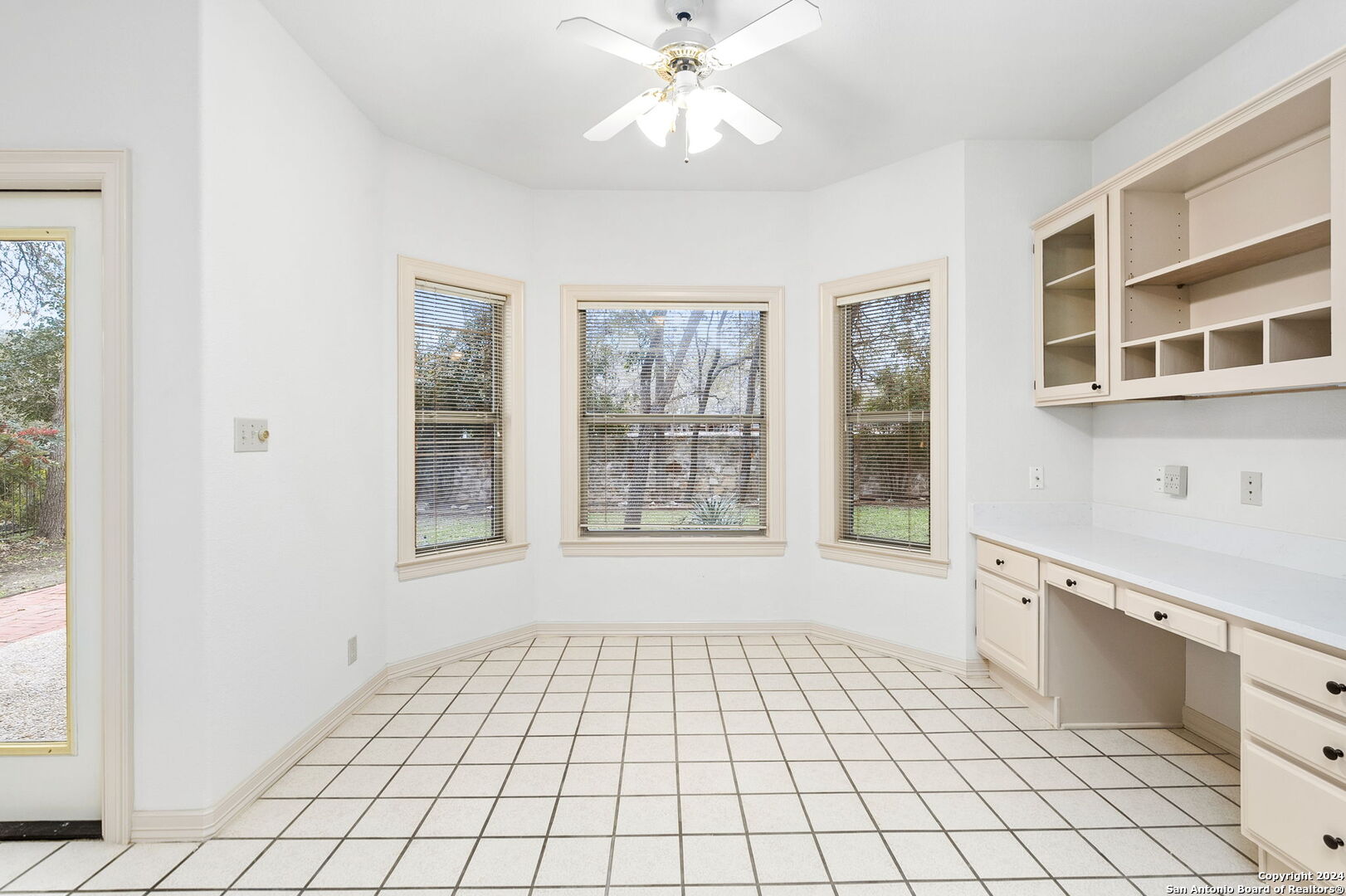 2610 Inwood View Dr , San Antonio, TX, 78248 | 1755509 | Realty Texas LLC