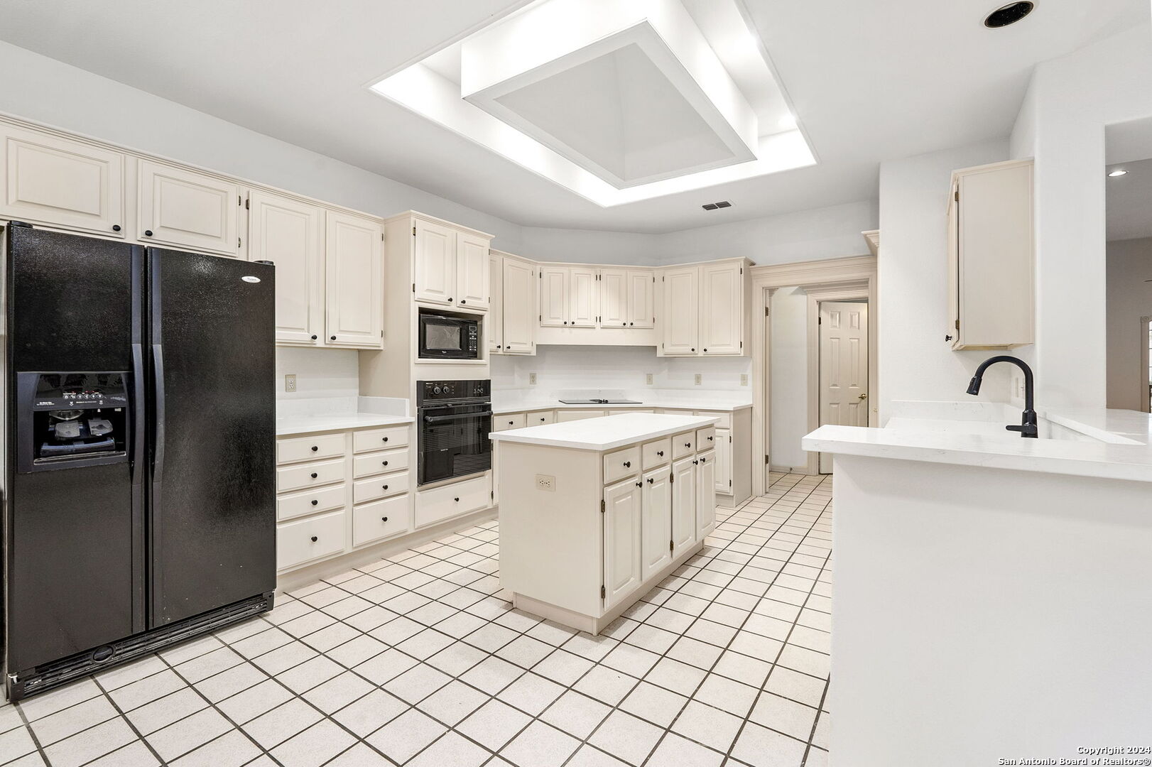 2610 Inwood View Dr , San Antonio, TX, 78248 | 1755509 | Realty Texas LLC