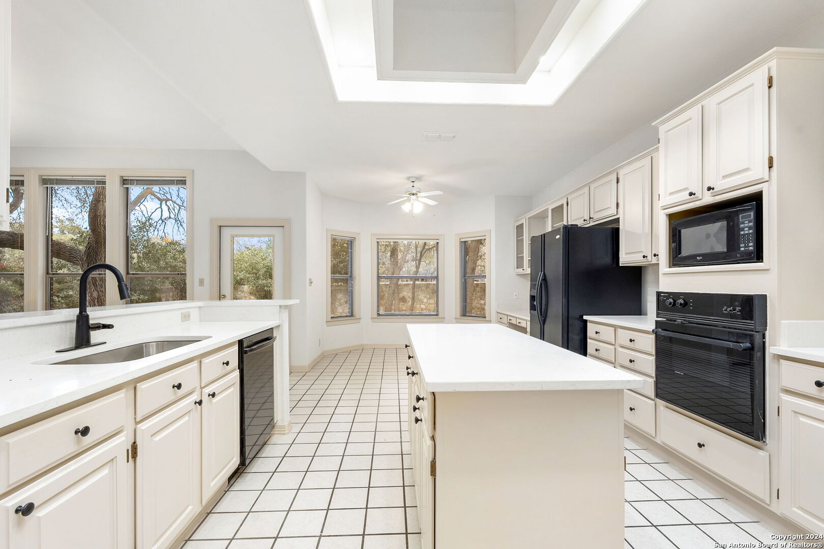 2610 Inwood View Dr , San Antonio, TX, 78248 | 1755509 | Realty Texas LLC