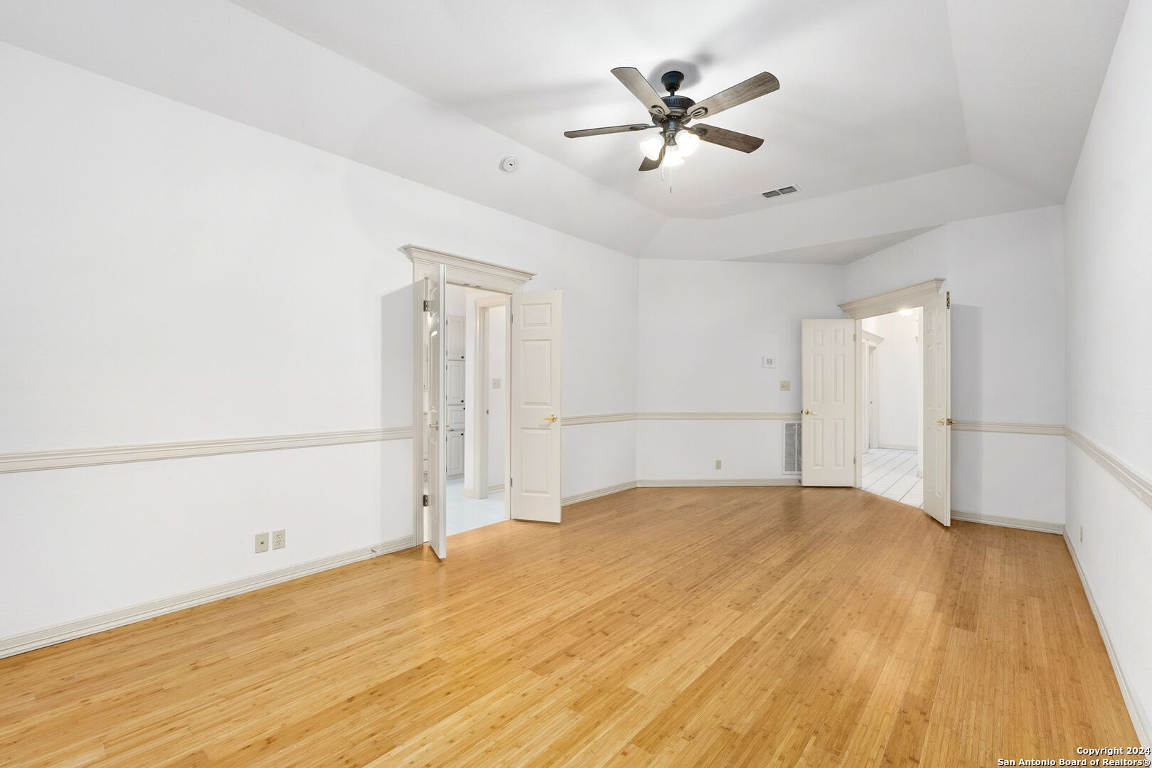 2610 Inwood View Dr , San Antonio, TX, 78248 | 1755509 | Realty Texas LLC