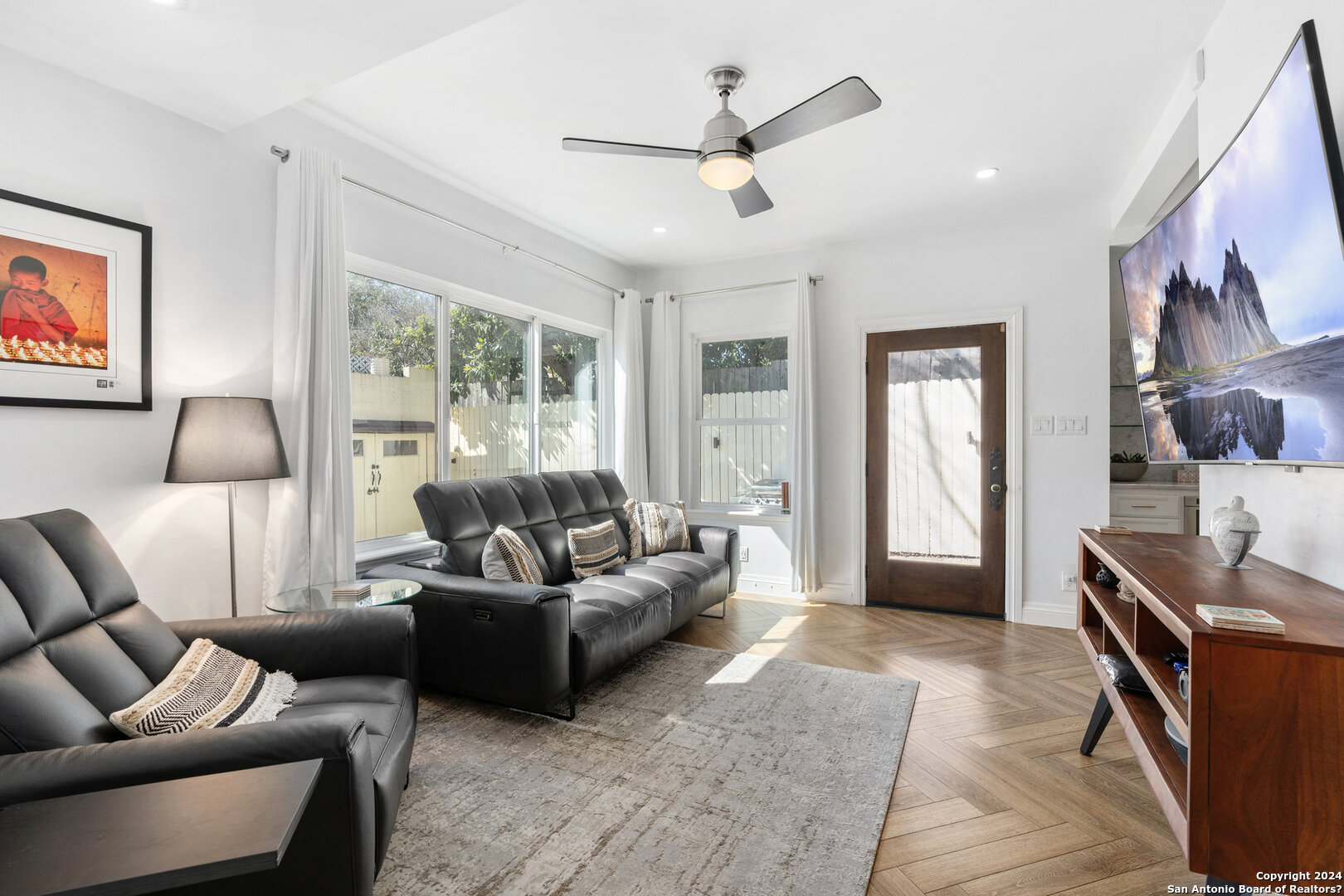 216 Primera Dr , Olmos Park, TX, 78212-2053 | 1753455 | Realty Texas LLC