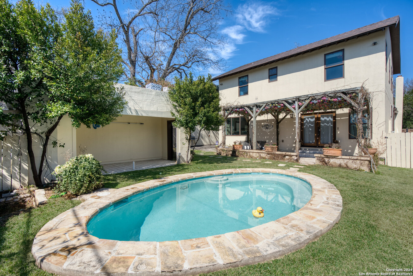 216 Primera Dr , Olmos Park, TX, 78212-2053 | 1753455 | Realty Texas LLC
