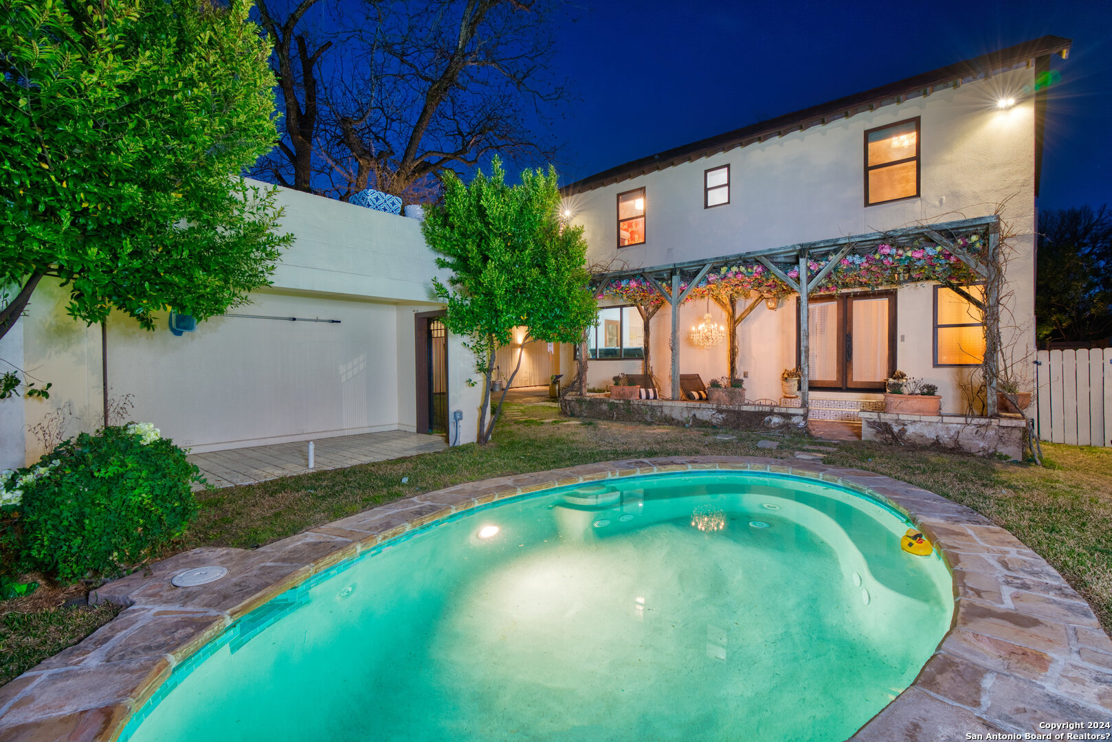 216 Primera Dr , Olmos Park, TX, 78212-2053 | 1753455 | Realty Texas LLC
