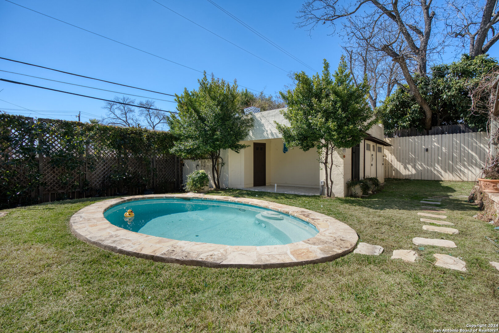 216 Primera Dr , Olmos Park, TX, 78212-2053 | 1753455 | Realty Texas LLC
