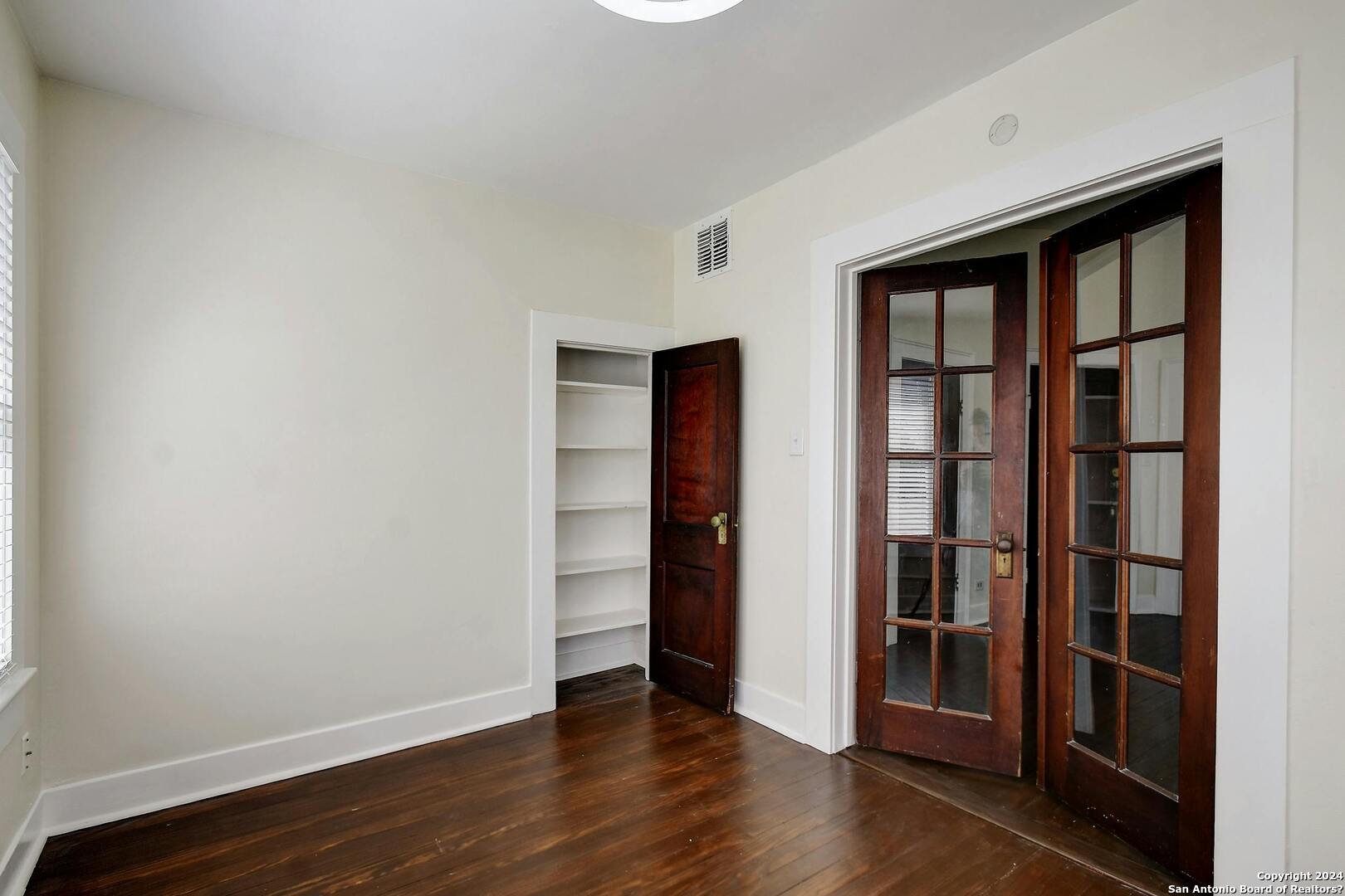 423 W Woodlawn Ave 2 , San Antonio, TX, 78212-3344 | 1753992 | Realty Texas LLC
