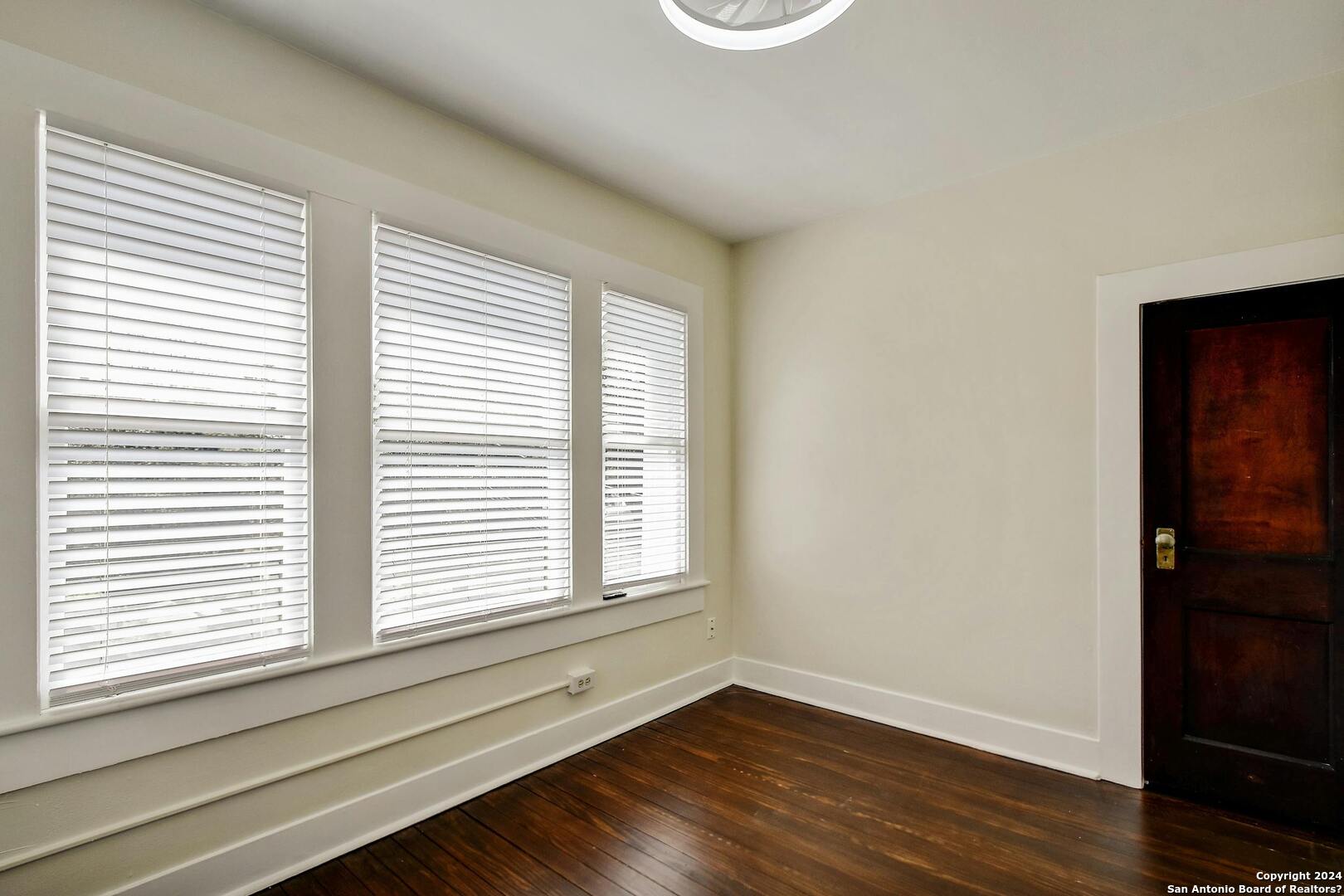 423 W Woodlawn Ave 2 , San Antonio, TX, 78212-3344 | 1753992 | Realty Texas LLC