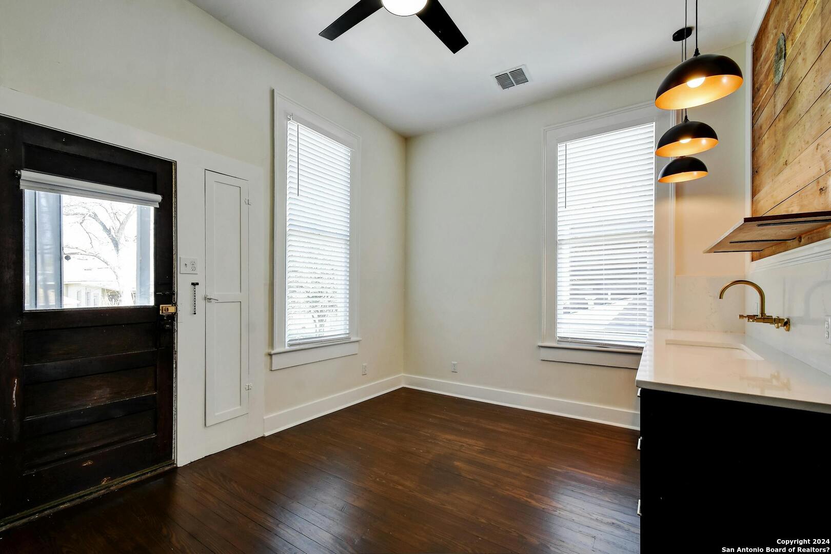 423 W Woodlawn Ave 2 , San Antonio, TX, 78212-3344 | 1753992 | Realty Texas LLC
