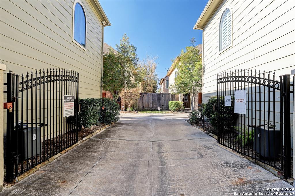 321 Cage St , Houston, TX, 77020 | 1754216 | Realty Texas LLC